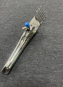  Окантователь в 3 сложения (чистый край сверху) с прокладыванием эластичной тесьмы (резинки) на плоскошовной машине с вырезом в платформе T147 (30x10)