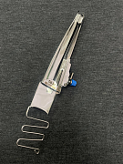  Окантователь в 4 сложения с прокладыванием эластичной тесьмы (резинки) на плоскошовной машине с вырезом в платформе T146 (30x8)